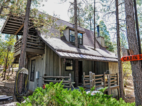 Bear Creek Motel & Cabins, Cabin 9